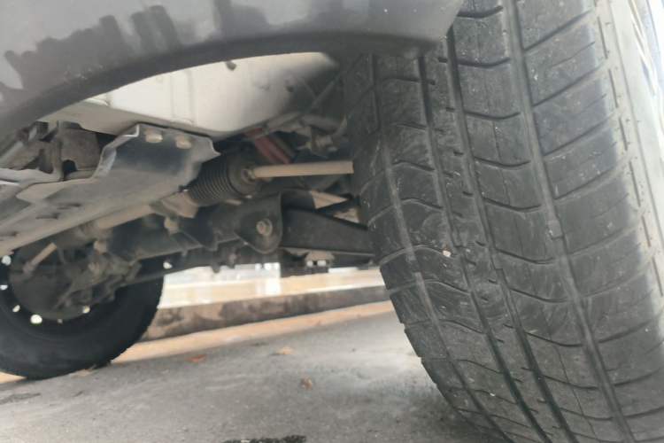 Used Wuling EV50 2021 Van Logistics Vehicle - Huishitong Penghui 43.2 kWh Li-Ion Electric Control System Chassis Front Left