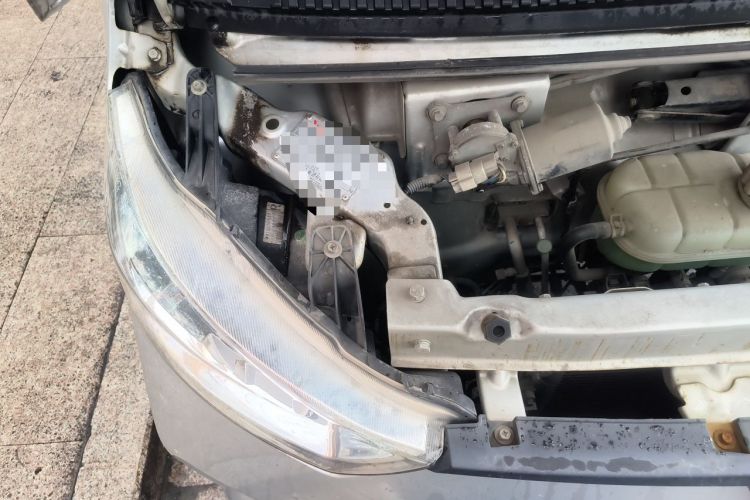 Used Wuling EV50 2021 Van Logistics Vehicle - Huishitong Penghui 43.2 kWh Li-Ion Electric Control System Engine Bay Right