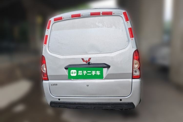 Used Wuling EV50 2021 Van Logistics Vehicle Lishen 41.6 kWh Electric Control System Rear