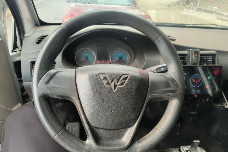 Used Wuling EV50 2021 Van Logistics Vehicle - Huishitong Penghui 43.2 kWh Li-Ion Electric Control System Steering Wheel