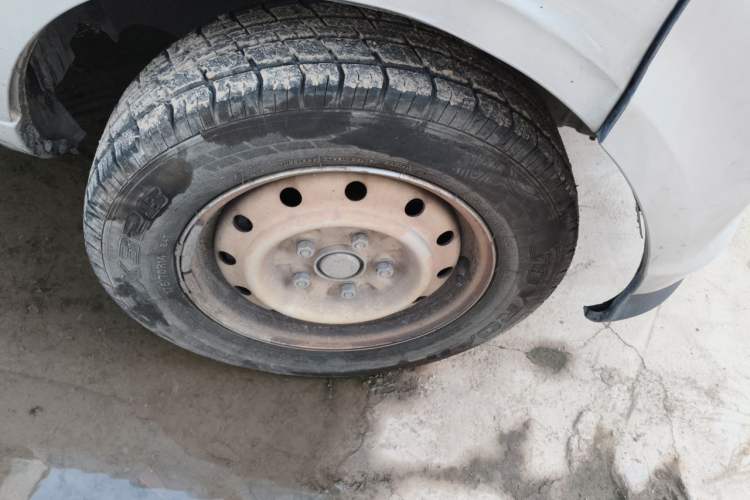 Used Wuling EV50  Right Front Wheel Hub
