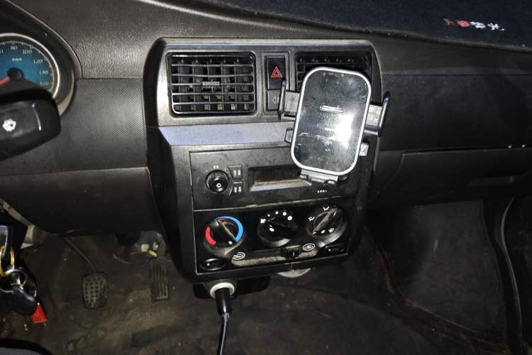Used Wuling EV50 2022 Affordable Model Anchi with 35.904 kWh Audio And AC Panel