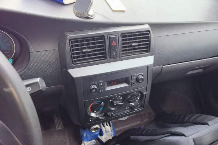 Used Wuling EV50 2022 Affordable Model Anchi with 35.904 kWh Audio And AC Panel
