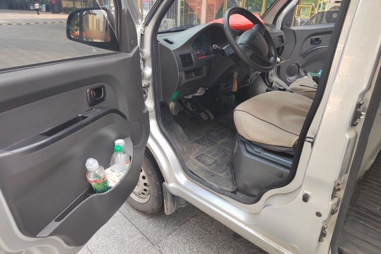 Used Wuling EV50 2022 Edition Premium Model – Guoxuan 40.55 kWh Driver Seat