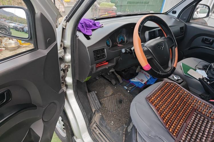 Used Wuling EV50 2022 Affordable Model Anchi with 35.904 kWh Driver Seat