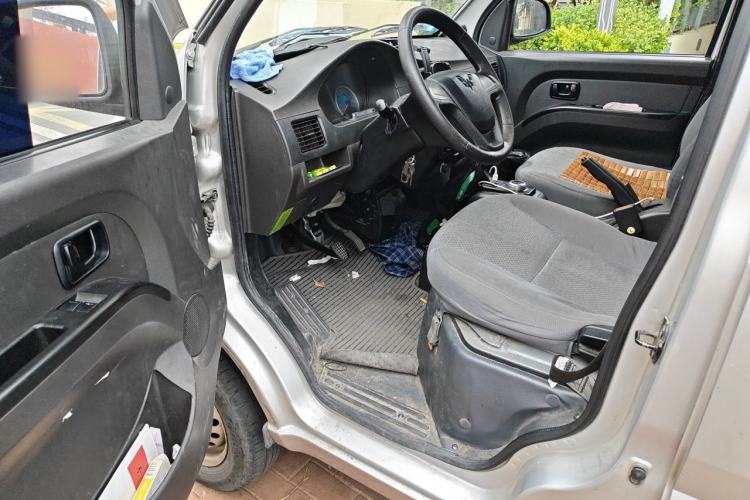 Used Wuling EV50 2022 Affordable Model Anchi with 35.904 kWh Driver Seat