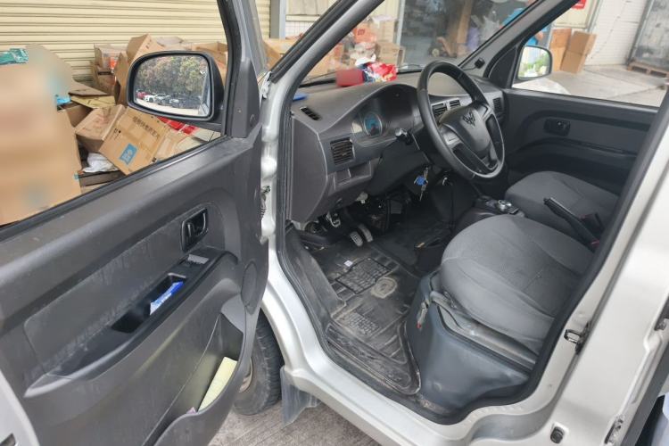 Used Wuling EV50 2022 Affordable Model Anchi with 35.904 kWh Driver Seat
