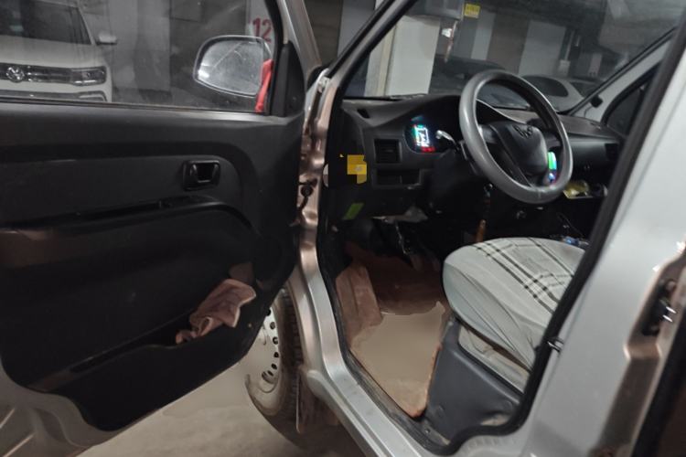 Used Wuling EV50 2022 Affordable Model Anchi with 35.904 kWh Driver Seat