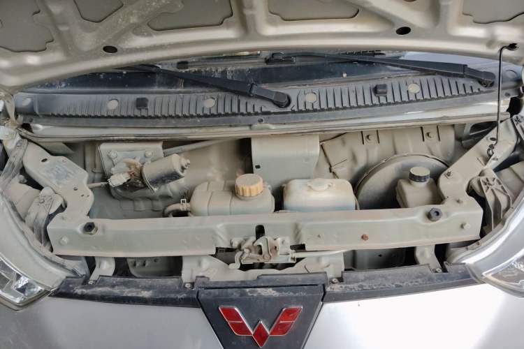 Used Wuling EV50 2022 Edition Premium Model – Guoxuan 40.55 kWh Engine Bay