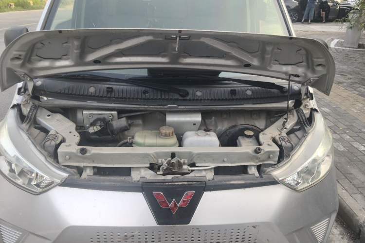 Used Wuling EV50 2022 Affordable Model Anchi with 35.904 kWh Engine Bay
