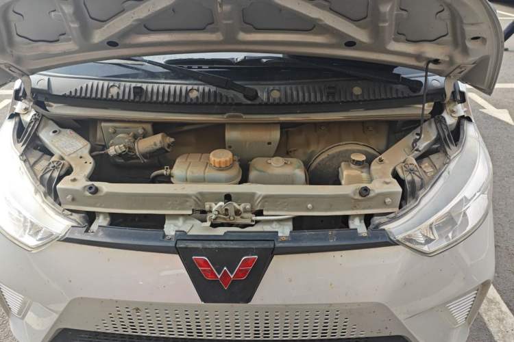 Used Wuling EV50 2022 Affordable Model Anchi with 35.904 kWh Engine Bay