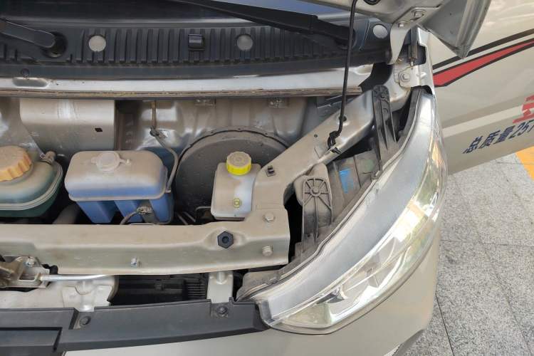 Used Wuling EV50 2022 Edition Premium Model – Guoxuan 40.55 kWh Engine Bay Left