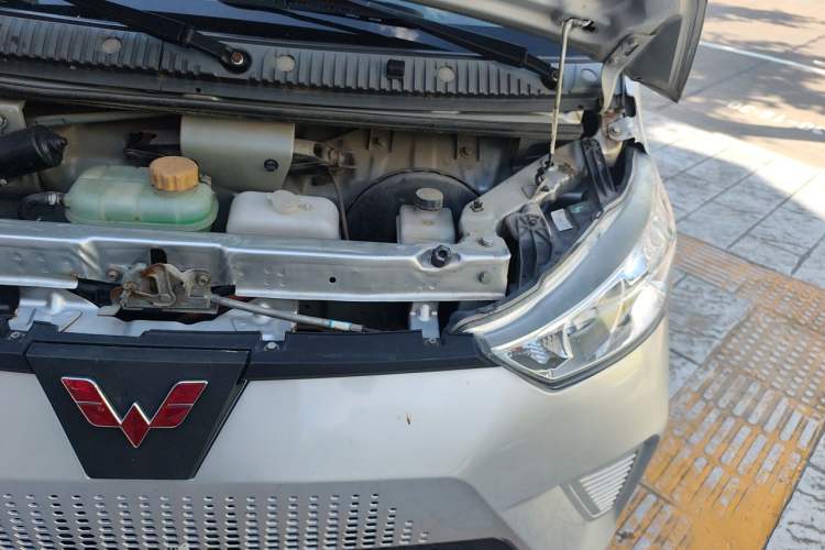 Used Wuling EV50 2022 Edition Premium Model – Guoxuan 40.55 kWh Engine Bay Left