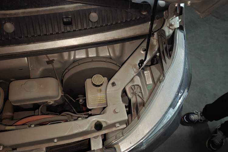 Used Wuling EV50 2022 Affordable Model Anchi with 35.904 kWh Engine Bay Left