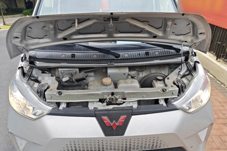 Used Wuling EV50 2022 Affordable Model Anchi with 35.904 kWh Engine Bay