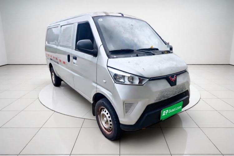 Used Wuling EV50 2022 Affordable Model Anchi with 35.904 kWh Exterior 2