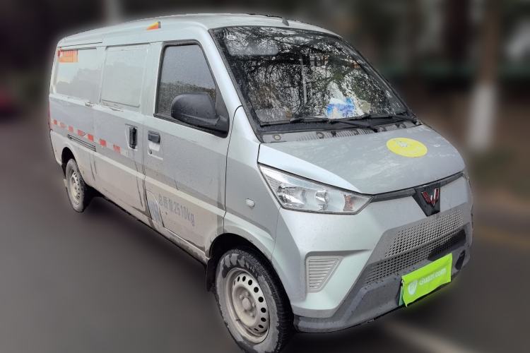 Used Wuling EV50 2022 Affordable Model Anchi with 35.904 kWh Exterior 2
