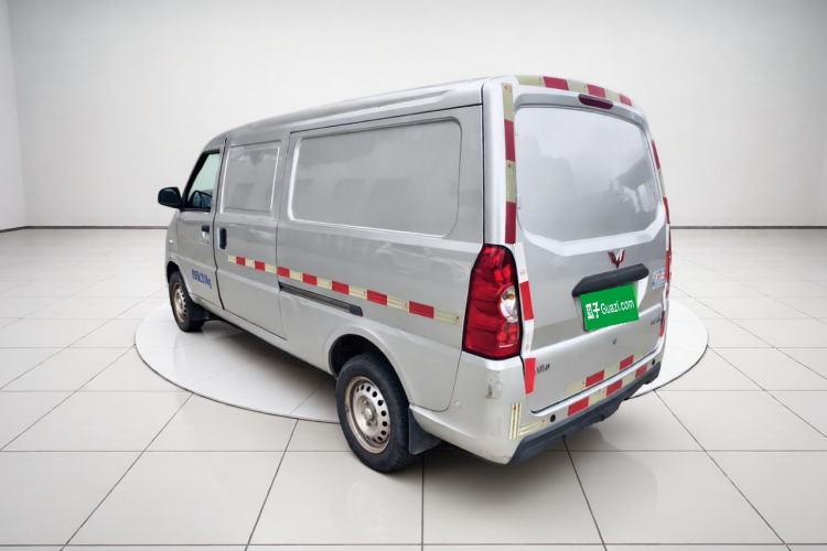Used Wuling EV50 2022 Affordable Model Anchi with 35.904 kWh Exterior 3