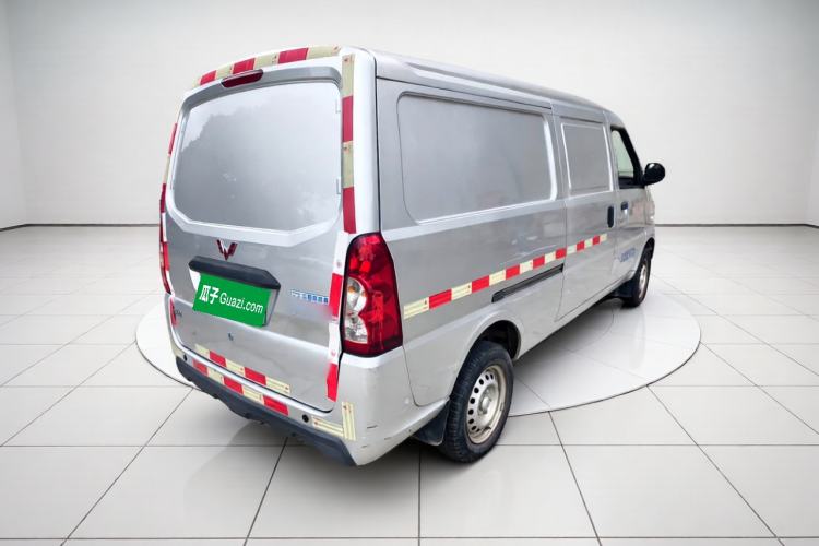 Used Wuling EV50 2022 Affordable Model Anchi with 35.904 kWh Exterior 5