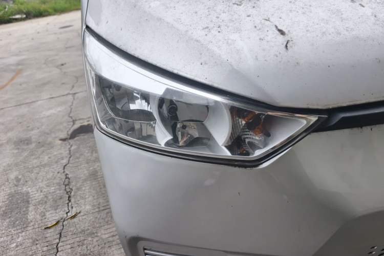 Used Wuling EV50 2022 Affordable Model Anchi with 35.904 kWh Exterior 6