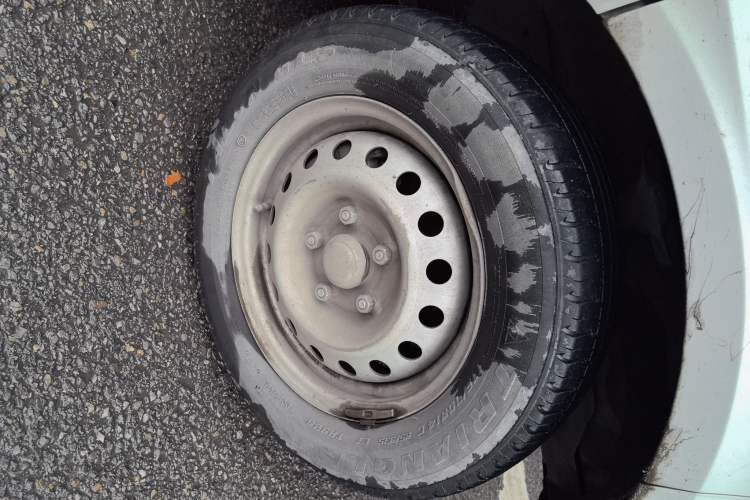 Used Wuling EV50 2022 Affordable Model Anchi with 35.904 kWh Exterior 7