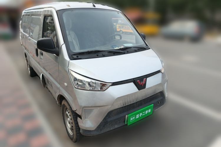 Used Wuling EV50 2022 Affordable Model Anchi with 35.904 kWh Front Right 45 Deg