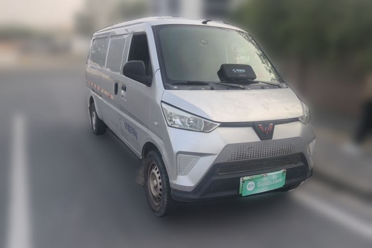 Used Wuling EV50 2022 Affordable Model Anchi with 35.904 kWh Front Right 45 Deg