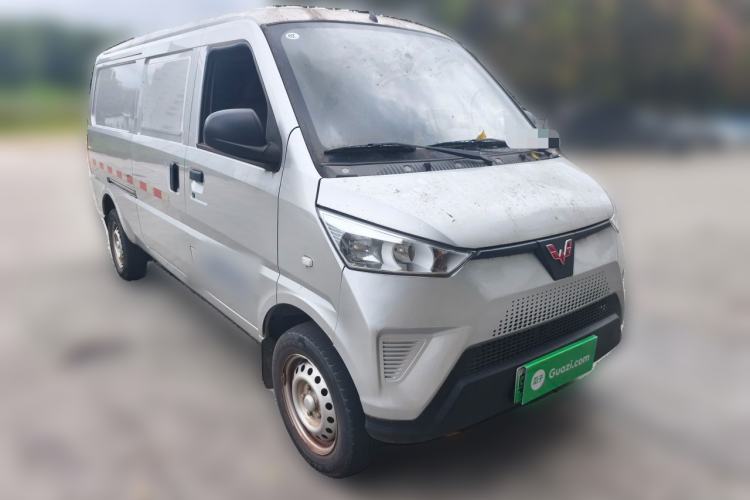 Used Wuling EV50 2022 Affordable Model Anchi with 35.904 kWh Front Right 45 Deg