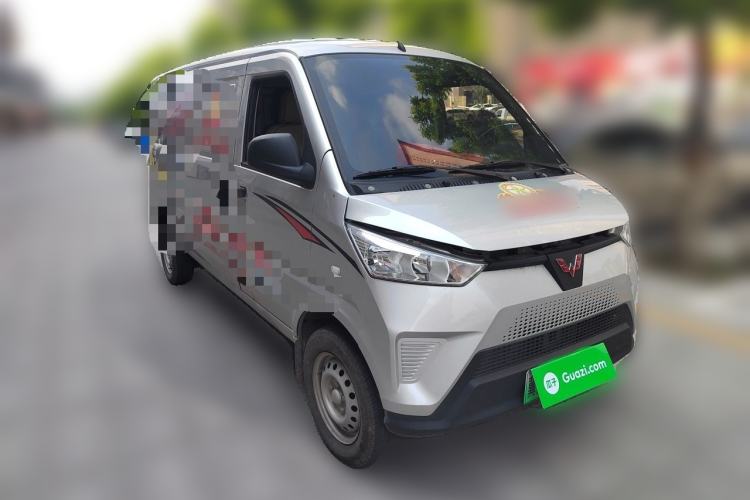 Used Wuling EV50 2022 Edition Premium Model – Guoxuan 40.55 kWh Front Right 45 Deg
