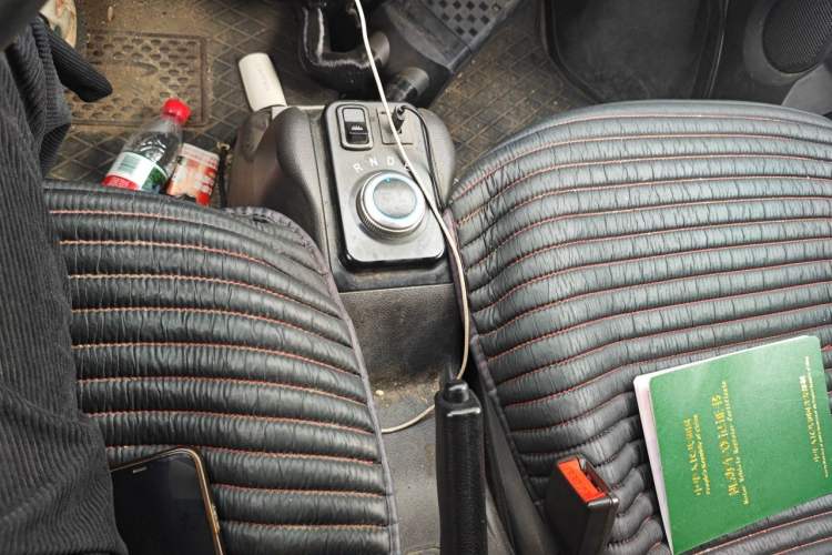 Used Wuling EV50 2022 Affordable Model Anchi with 35.904 kWh Gear Lever