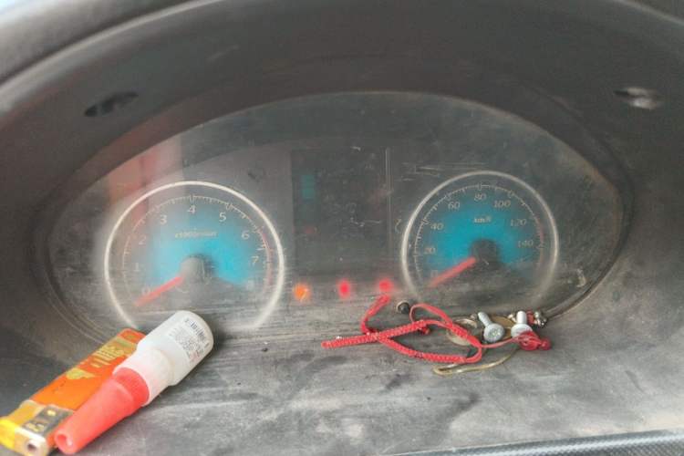 Used Wuling EV50 2022 Affordable Model Anchi with 35.904 kWh Instrument Cluster