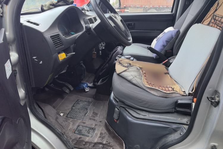 Used Wuling EV50 2022 Affordable Model Anchi with 35.904 kWh Interior 3