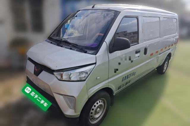 Used Wuling EV50 2022 Affordable Model Anchi with 35.904 kWh