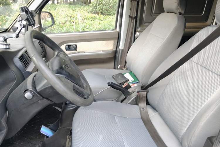 Used Wuling EV50 2022 Edition Premium Model – Guoxuan 40.55 kWh Left Front Seat