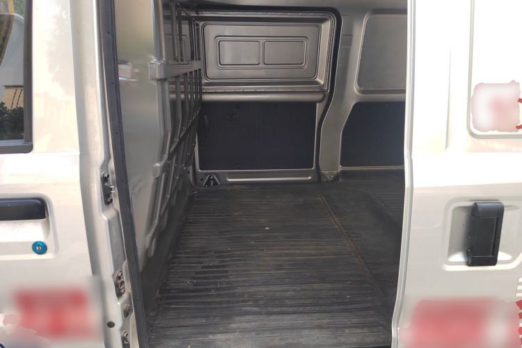 Used Wuling EV50 2022 Edition Premium Model – Guoxuan 40.55 kWh Left Rear Seat