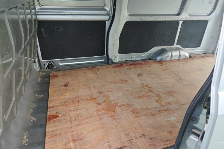 Used Wuling EV50 2022 Affordable Model Anchi with 35.904 kWh Left Rear Seat
