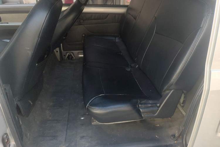 Used Wuling EV50 2022 Edition Premium Model – Guoxuan 40.55 kWh Left Rear Seat