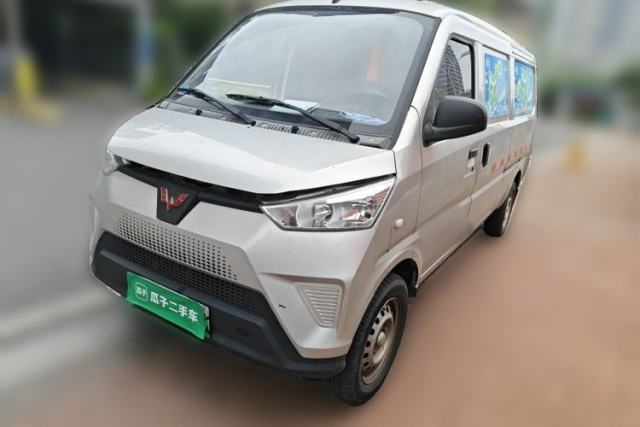 Used Wuling EV50 2022 Affordable Model Anchi with 35.904 kWh