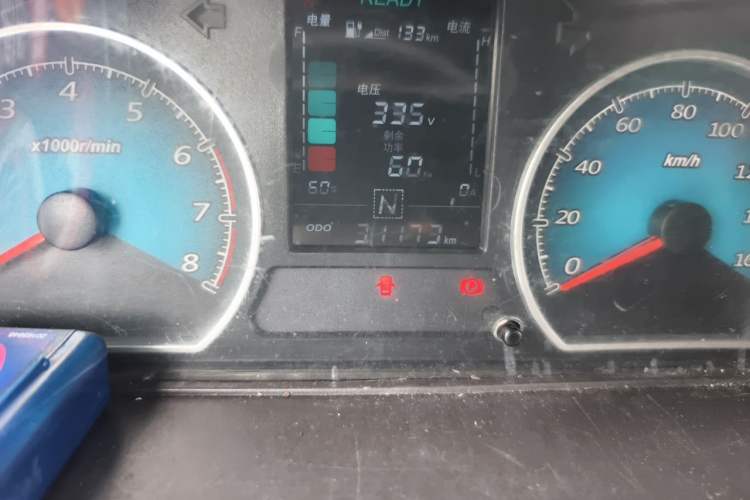 Used Wuling EV50 2022 Affordable Model Anchi with 35.904 kWh Odometer Close Up