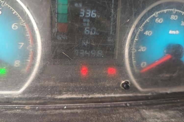 Used Wuling EV50 2022 Affordable Model Anchi with 35.904 kWh Odometer Close Up
