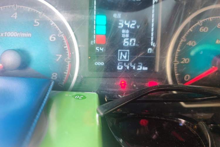 Used Wuling EV50 2022 Edition Premium Model – Guoxuan 40.55 kWh Odometer Close Up