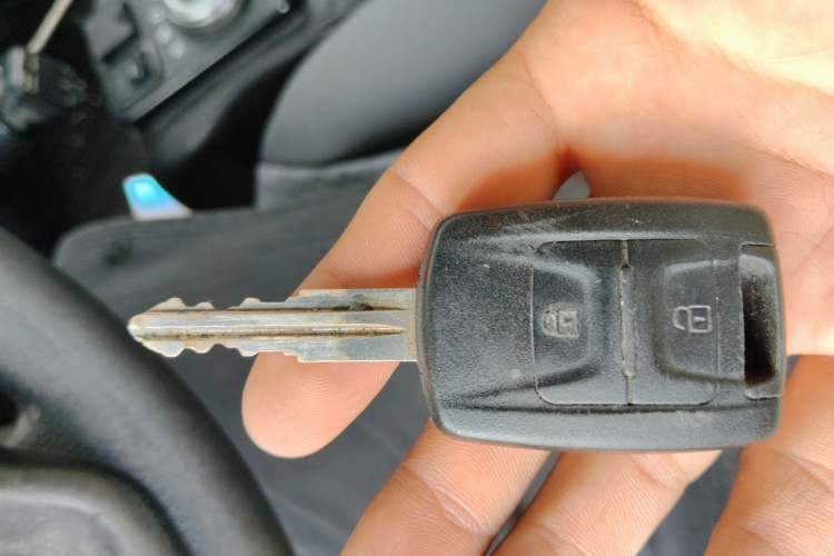 Used Wuling EV50 2022 Edition Premium Model – Guoxuan 40.55 kWh Vehicle Key