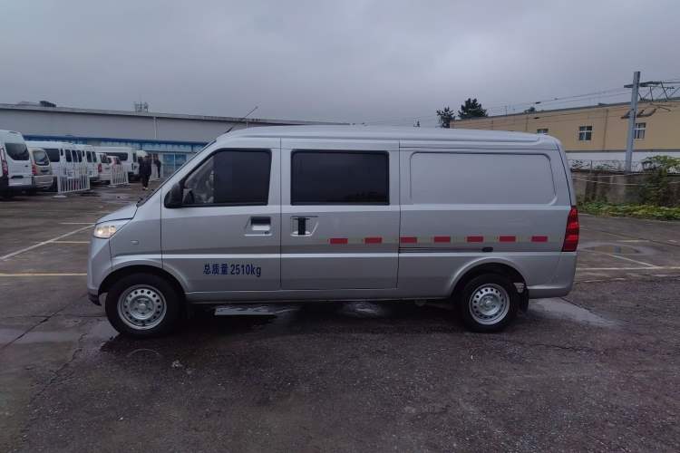 Used Wuling EV50 2023 Ningde Times 38.64 kWh Exterior 3
