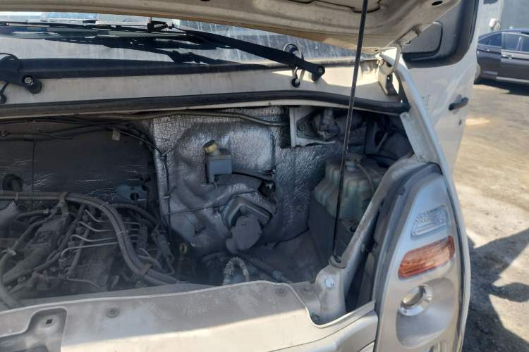Used Wuling EV80  Engine Bay Left