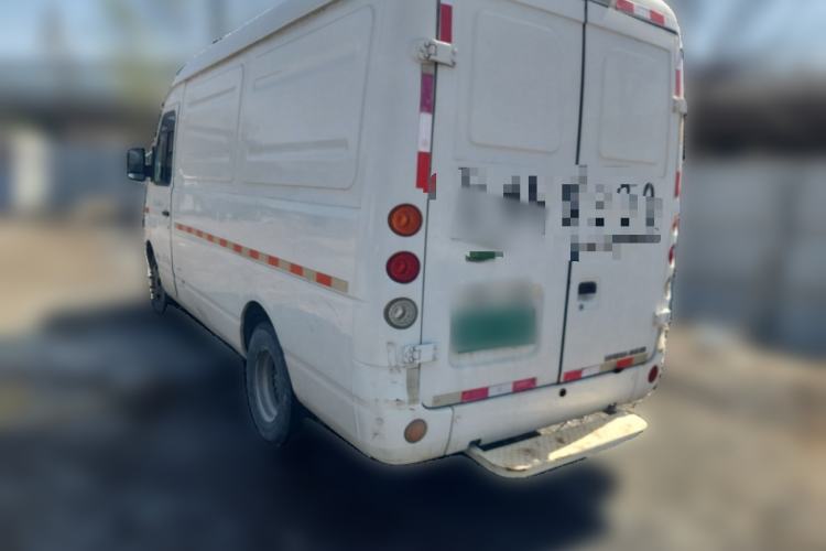 Used Wuling EV80  Rear Left 45 Deg