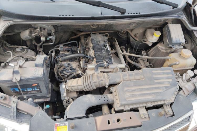 Used Wuling Hongguang 2014 1.5L S Standard Version Engine Bay