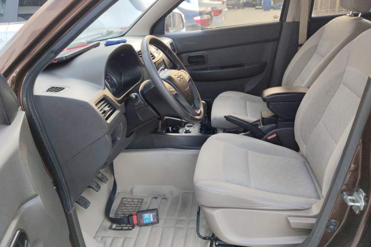 Used Wuling Hongguang 2014 1.5L S Standard Version Left Front Seat