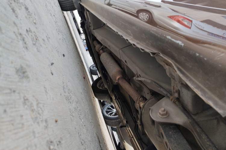 Used Wuling Hongguang 2014 1.5L S Standard Version Left Side Sill