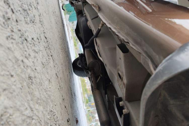 Used Wuling Hongguang 2014 1.5L S Standard Version Right Side Sill