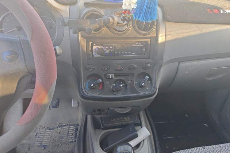 Used Wuling Hongguang 2010 1.2L Base Version China IV Standard Audio And AC Panel